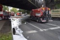 LKW blieb unter Bruecke haengen Koeln Ehrenfeld Innere Kanalstr Hornstr P424